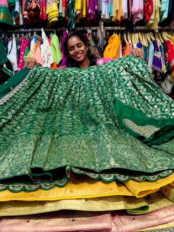 Deisgner Lehenga
