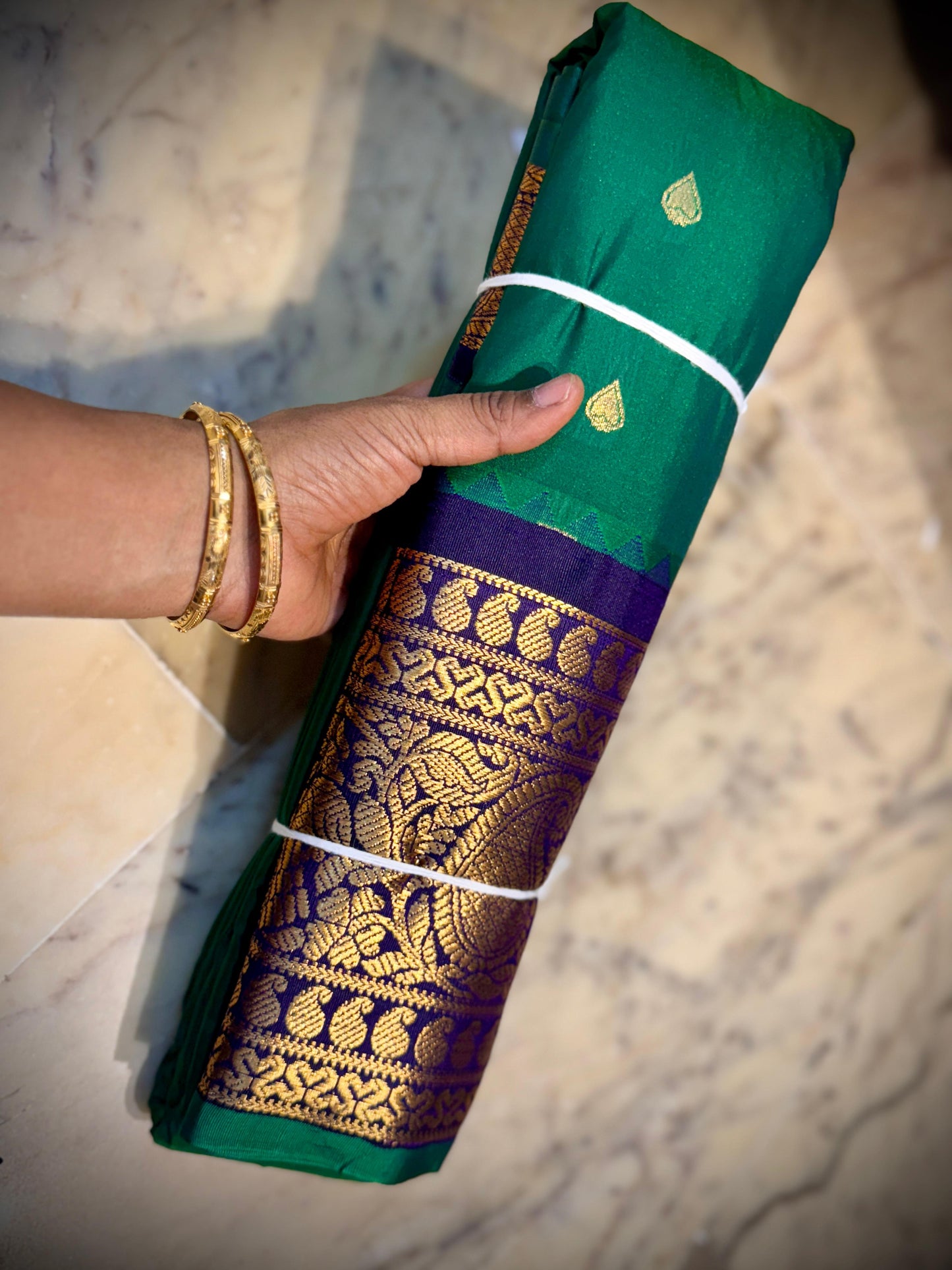 Kanchi Gadwal Pattu Saree