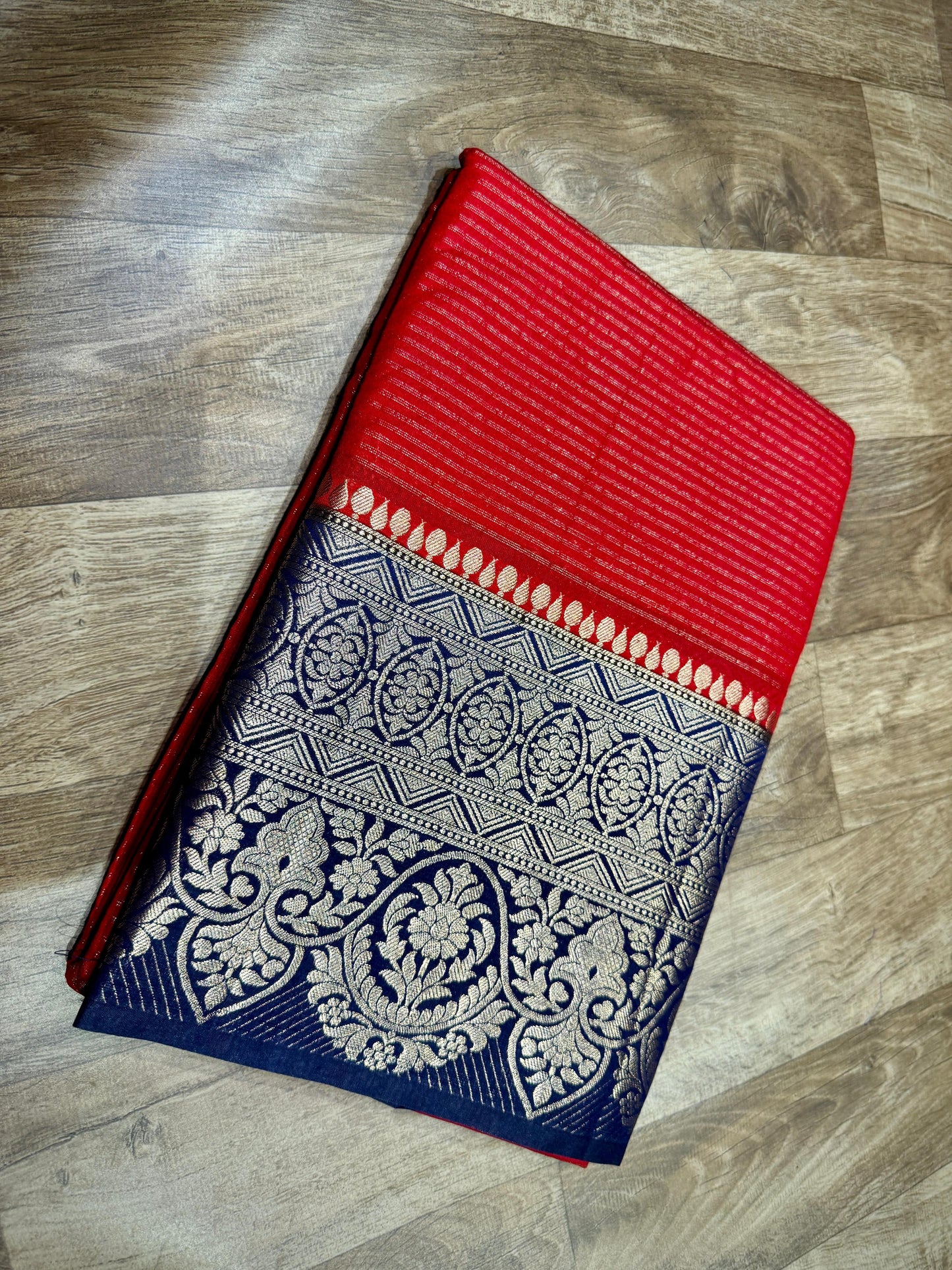 Pettubadi Sarees For Gifting