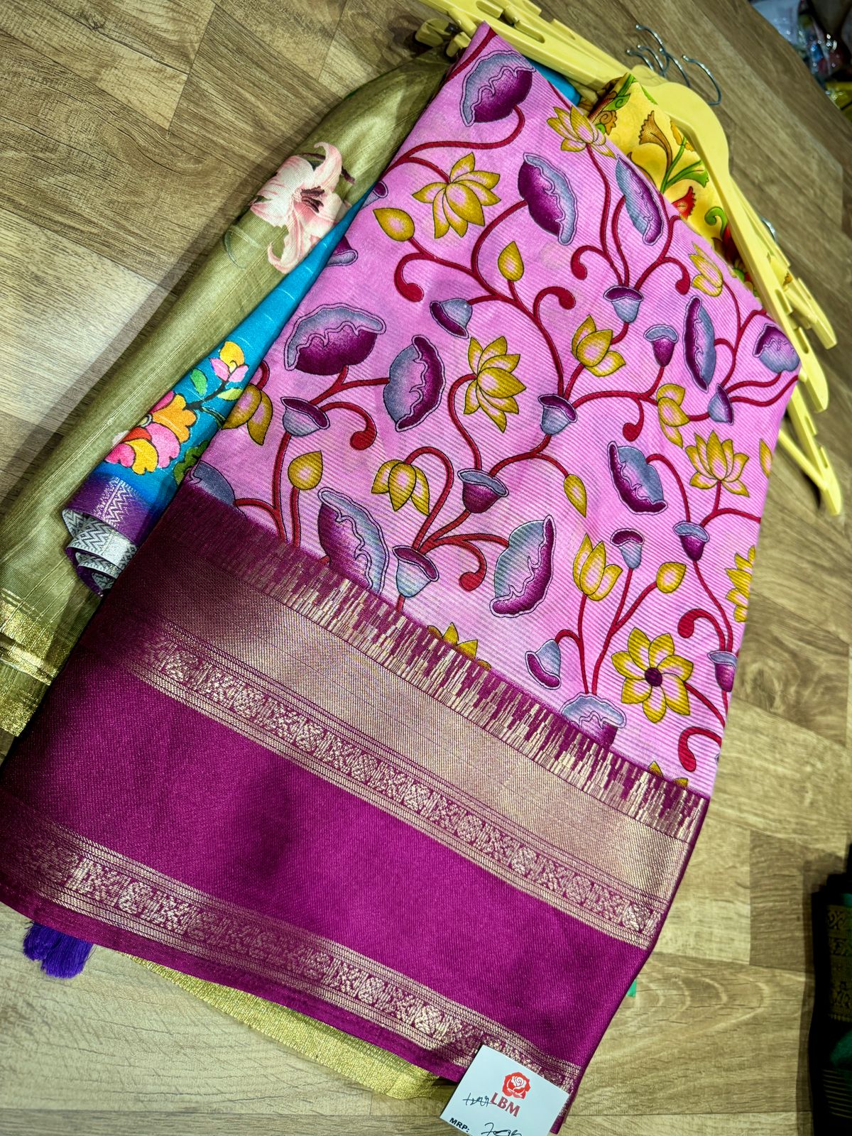 Pettubadi Sarees For Gifting
