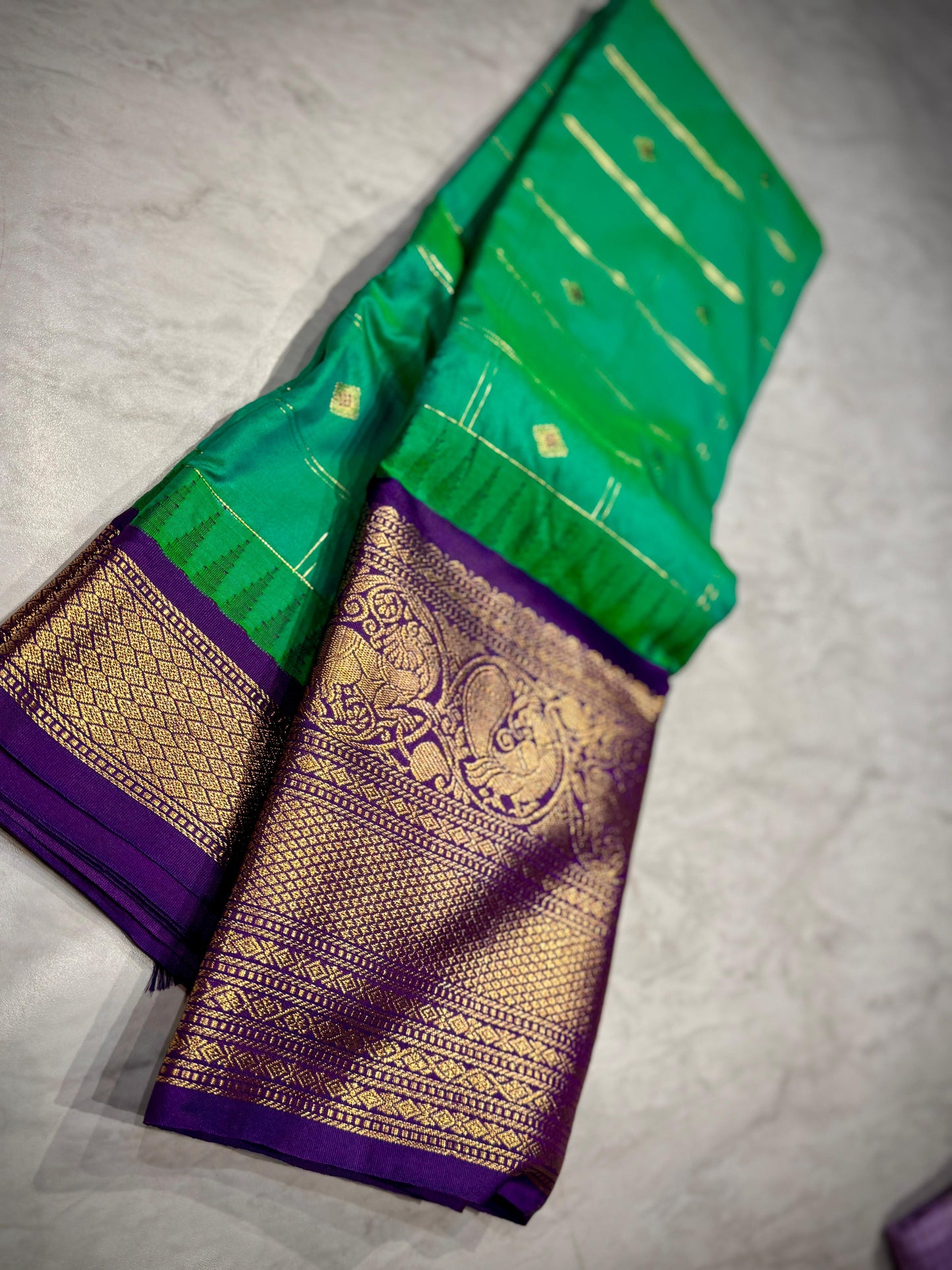 Kanchi Gadwal Pattu Saree