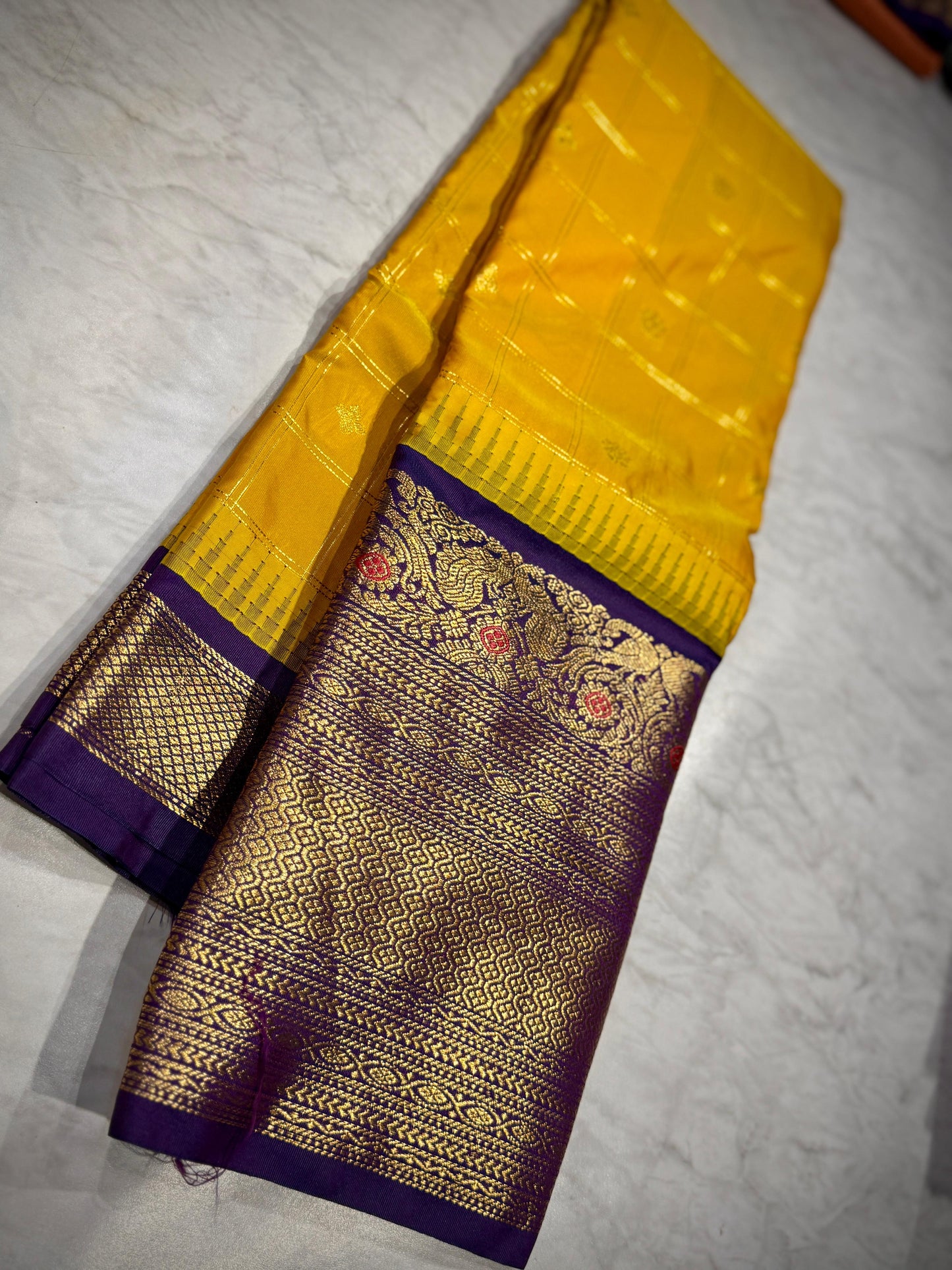 Kanchi Gadwal Pattu Saree