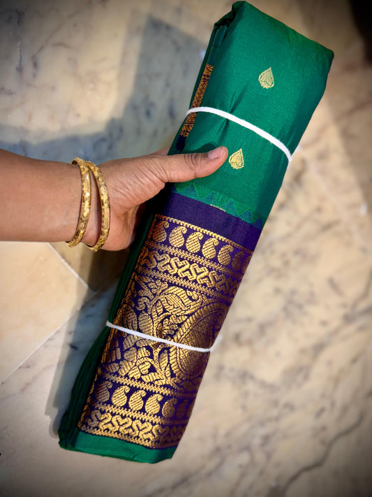 Kanchi Gadwal Pattu Saree