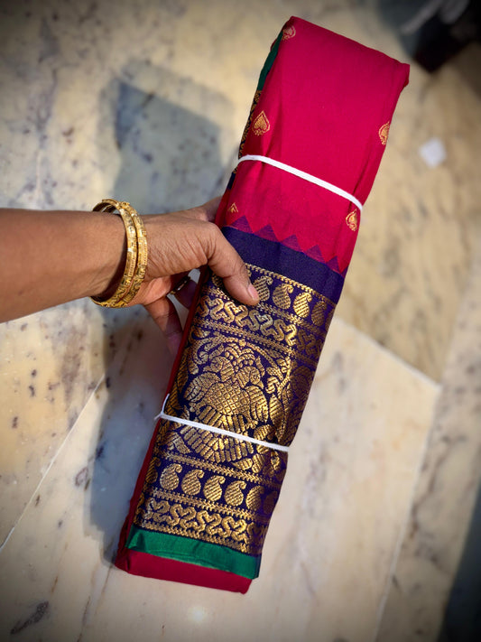 Kanchi Gadwal Pattu Saree