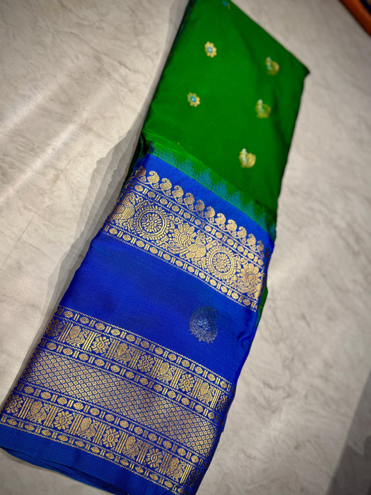 Kanchi Gadwal Pattu Saree