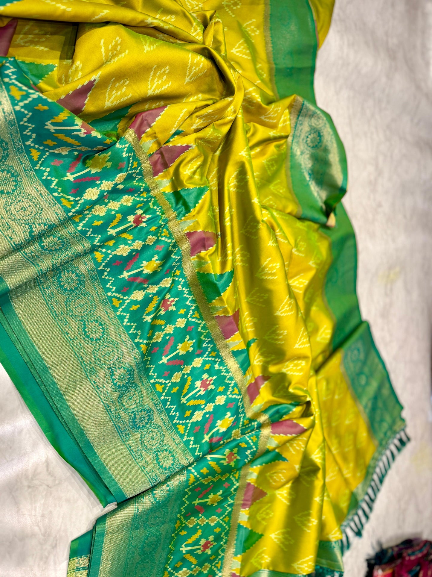 Pochampally Ikkath Soft Silk Saree