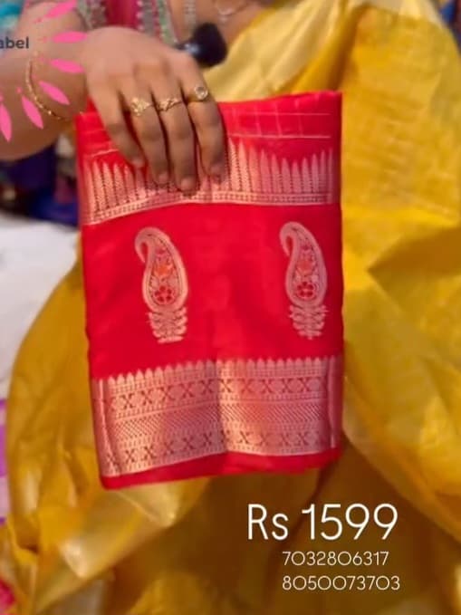 Warm Banarasi Pattu
Saree
Budget Saree
Nice Saree
Gift for Mother Present for Mother
Gift for mom Present for Mom
Gift for Gf  Present for Gf
